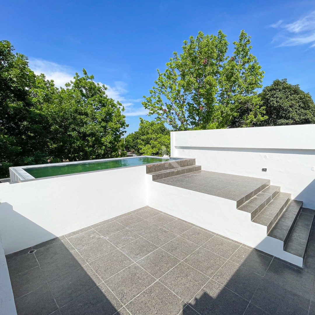 Vast Luxurious House and Lot For Sale at The Manila Southwoods Village photo 2