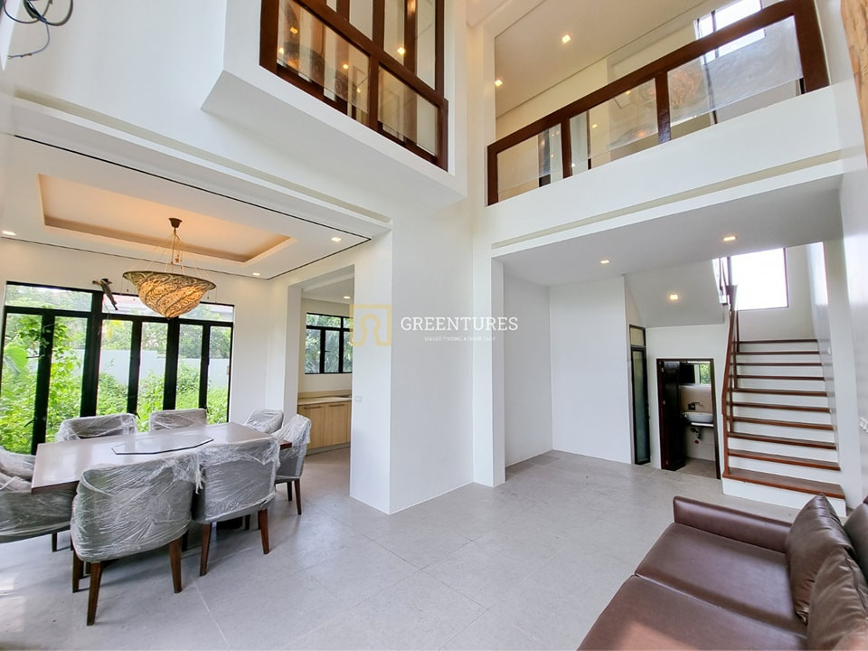 Modern High Ceiling Corner Mansion House & Spacious Open Space Garden photo 3