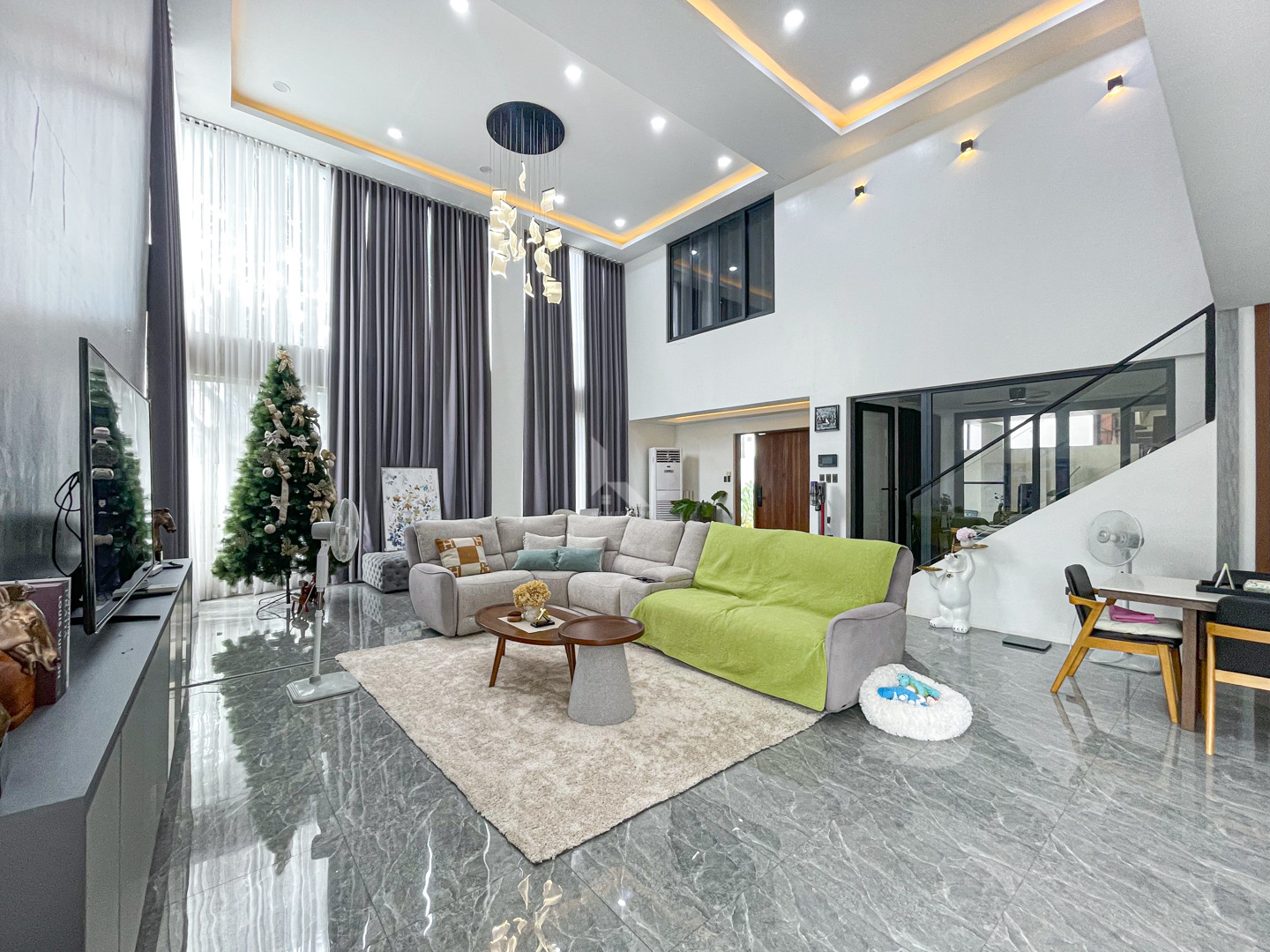 Superb, Fully-furnished Modern Contemporary House and Lot For Sale in Vista Real photo 2