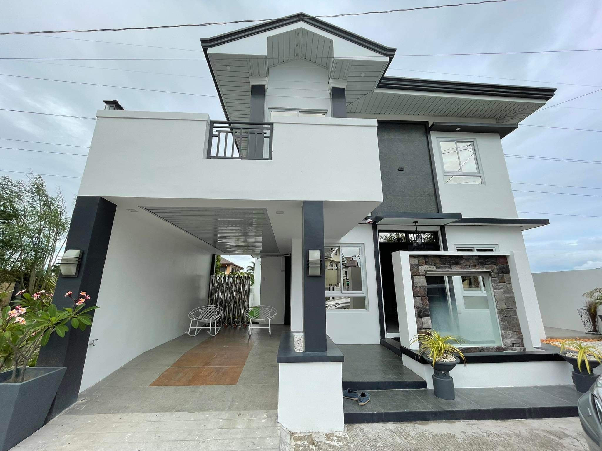 HOUSE and LOT for SALE IN JUBILATION VILLAGE, BIÑAN, LAGUNA photo 1