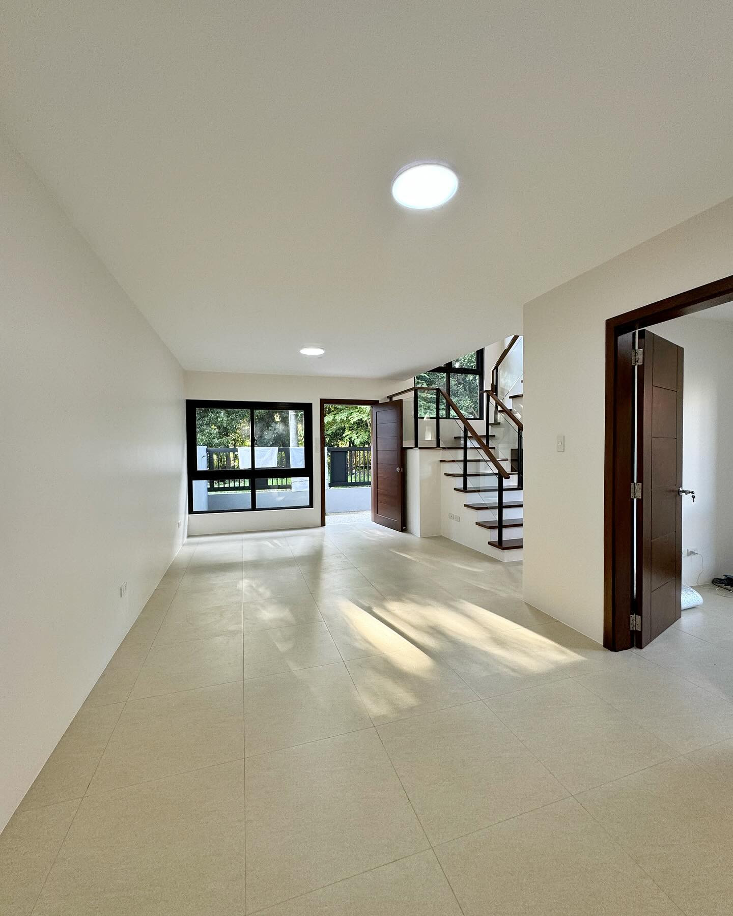 Brand New Modern House for Sale near Filinvest Batasan Hills photo 3