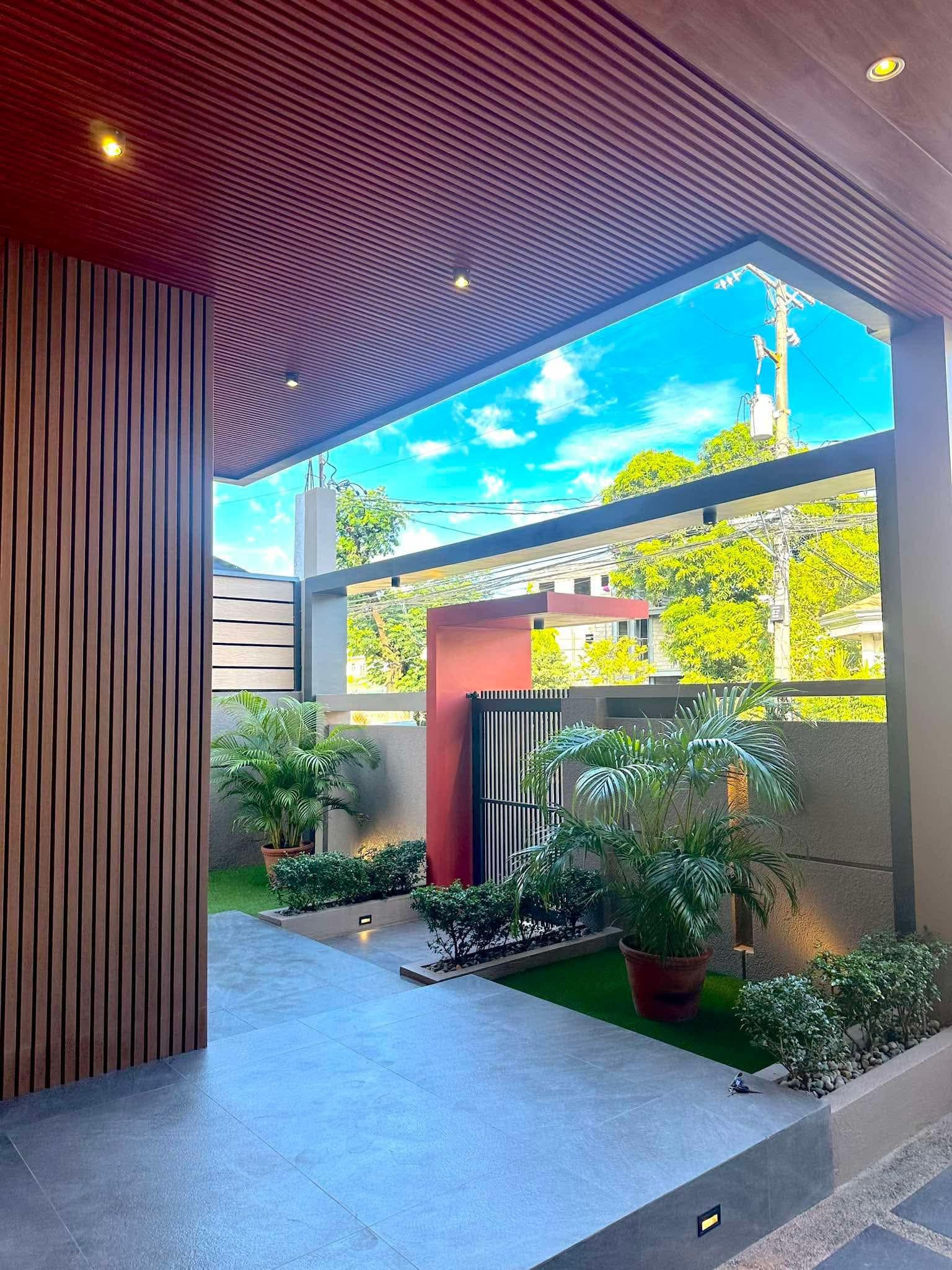 Secure this Prime Brand-New Home in Las Piñas Royale Estate photo 3