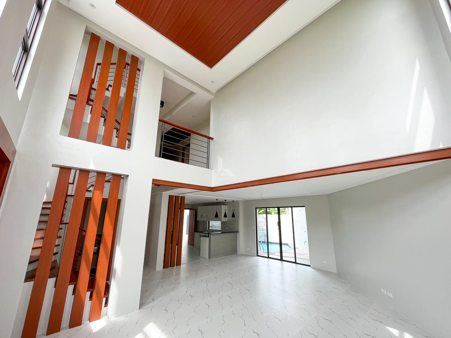 3 Storey Modern House and Lot with a Swimming Pool photo 1