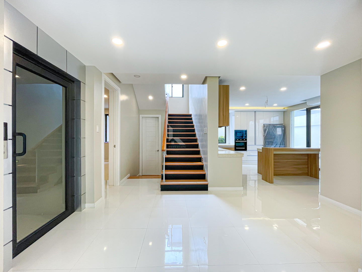 Stylish Modern Contemporary House and Lot For Sale photo 4