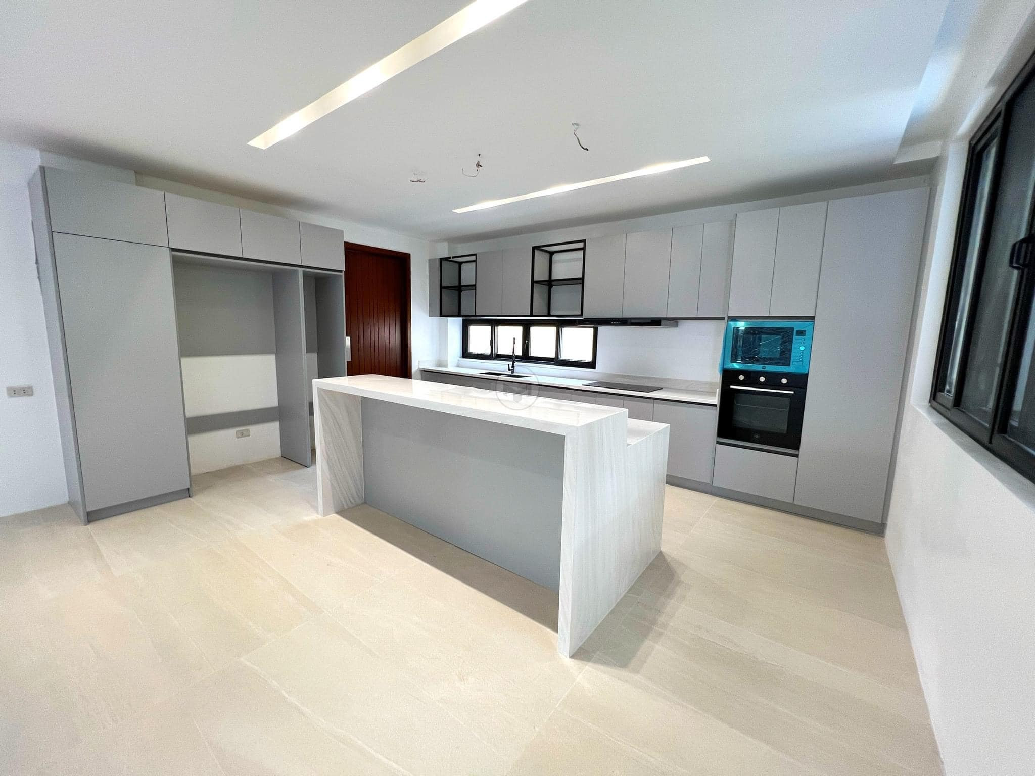 A Luxurious Brand New House and Lot for Sale in Capitol Golf Hills Subd photo 5