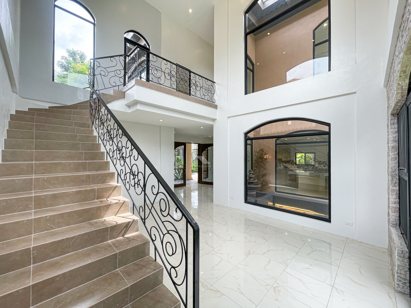Magnificent Modern Mediterranean Home in Portofino Heights photo 3