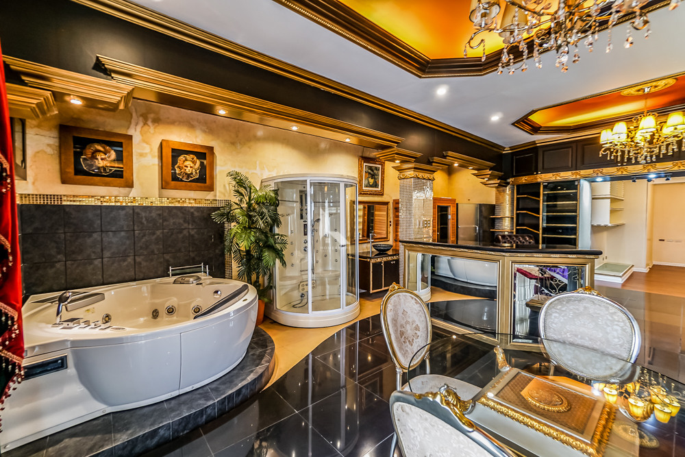 Royalty Victorian Mansion for sale evoking a sense of utter fantastical luxury photo 3