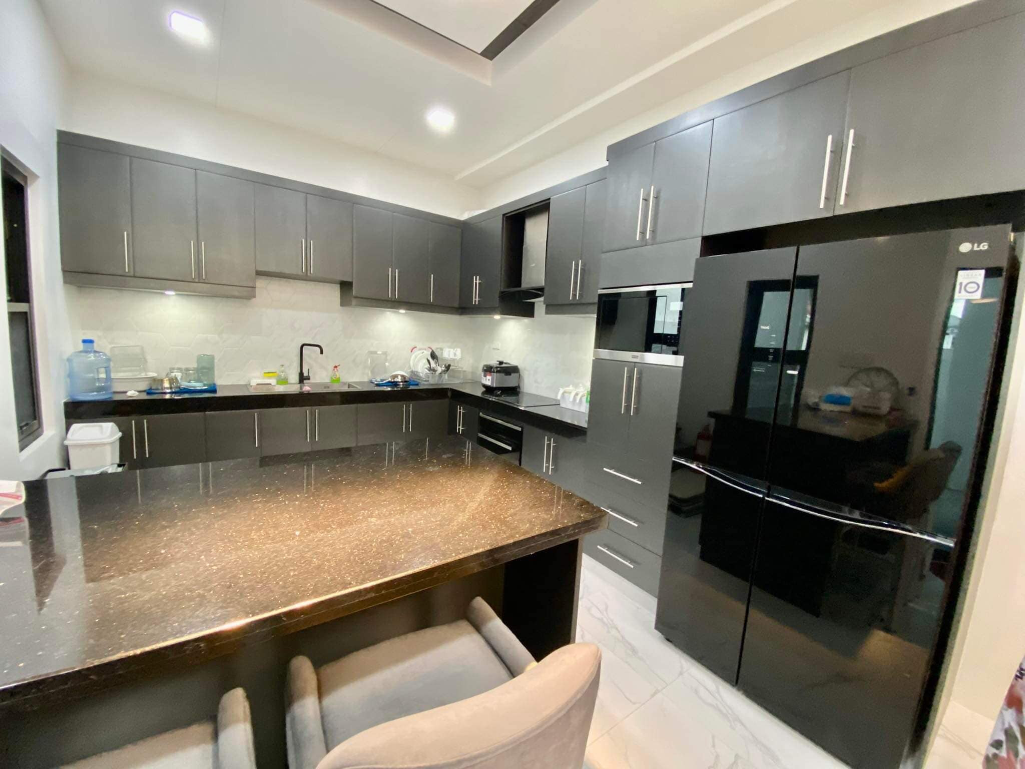 FOR SALE PRE OWNED MODERN ELEGANT HOUSE IN PAMPANGA photo 1