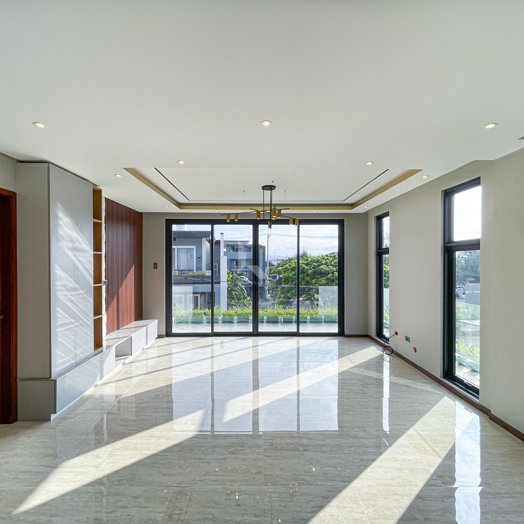 Elegant Modern Contemporary House and Lot For Sale photo 3
