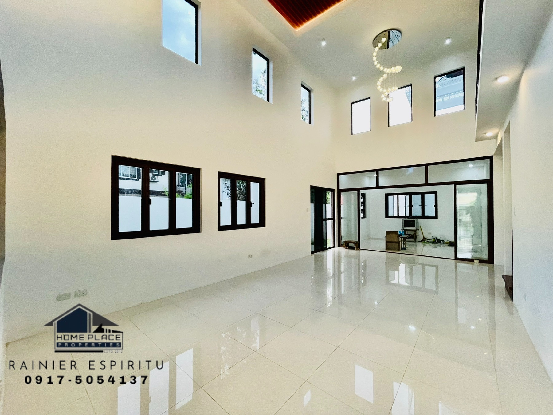 Glamorous Brand New 2Storey House and Lot for Sale photo 1