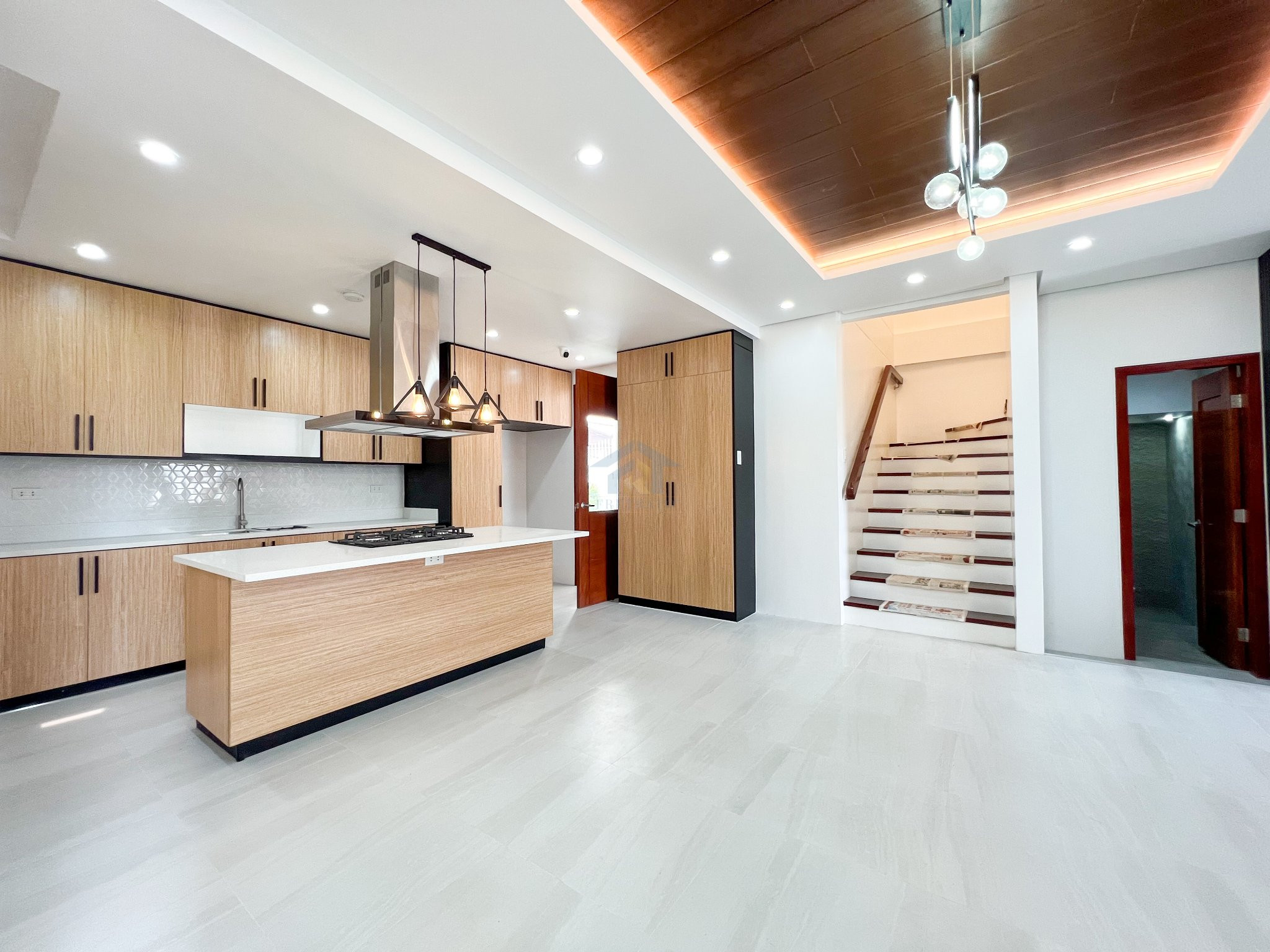 Vista Verde South Exec. Village photo 5