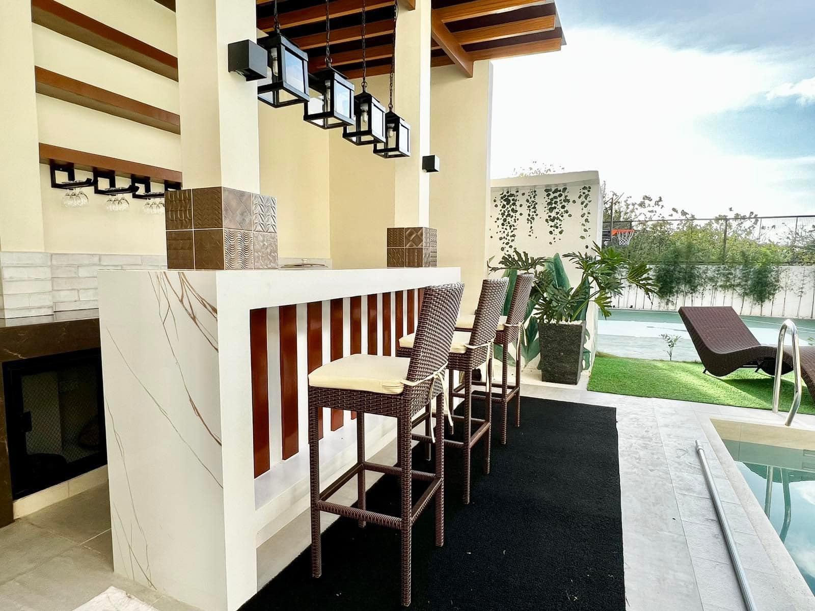 An Elegant and Serene Home for Sale in Tagaytay City photo 2