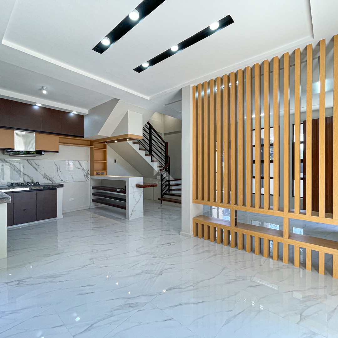 Astounding Modern Contemporary House and Lot For Sale in BF Resort, Las Pinas Ci photo 2