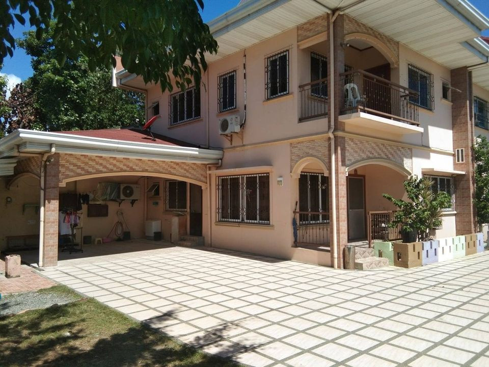 House and Lot for Sale photo 2