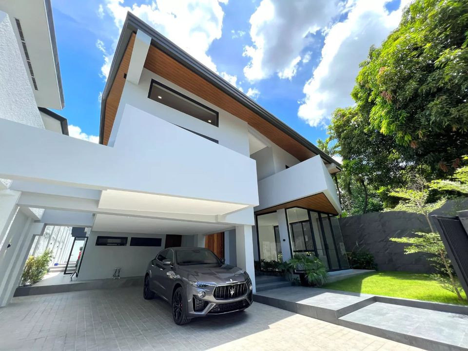 Ultramodern Brand New House and Lot For Sale photo 1