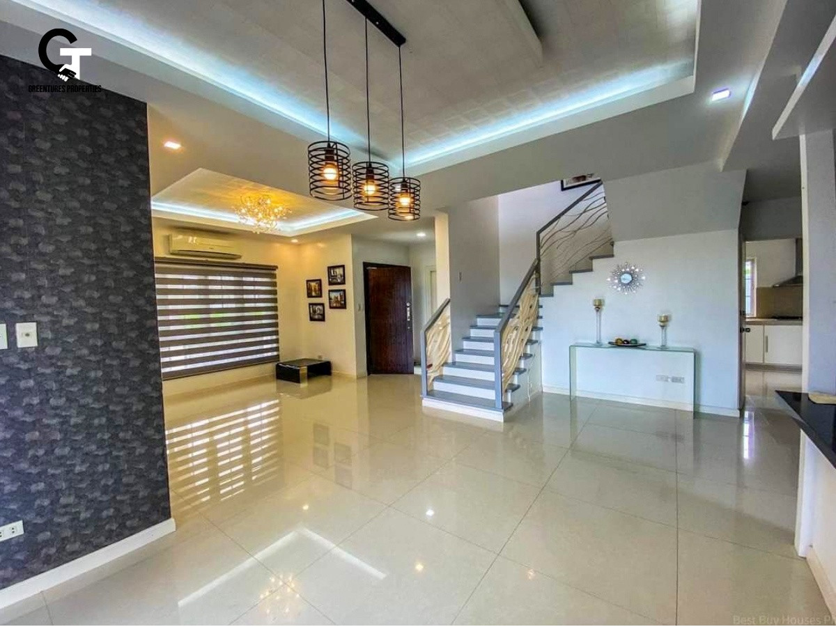 European theme 2 Storey House & Lot with swimming pool photo 4