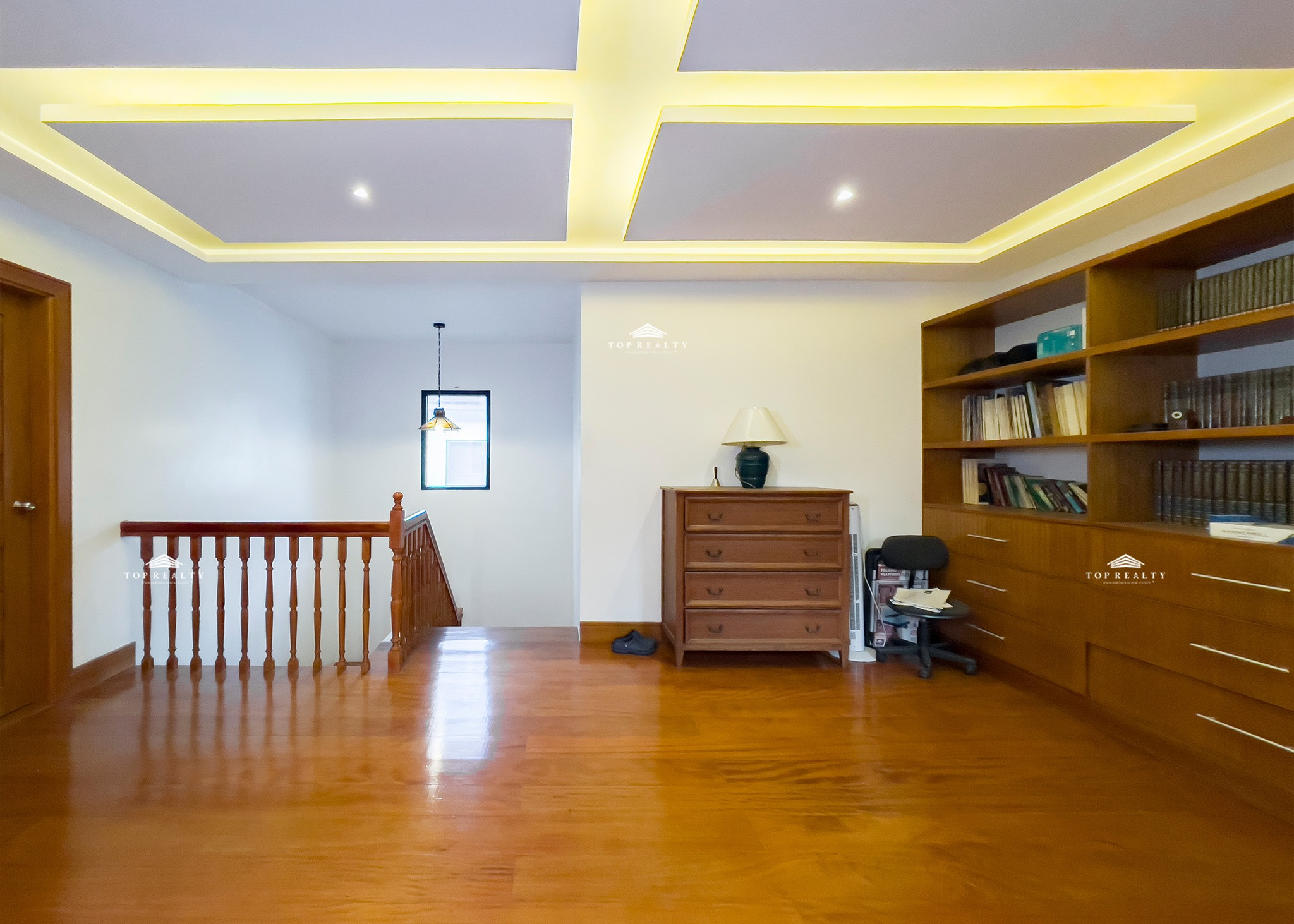 Newly-renovated Asian Contemporary House for Sale in Ayala Alabang Village, photo 4