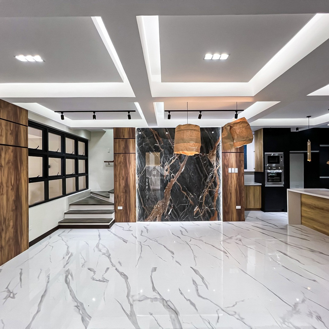 Remarkable Brand New Modern Design House for Sale photo 2