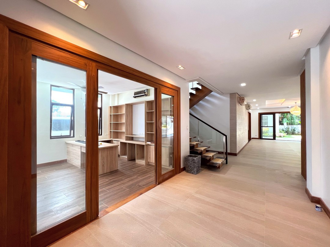 Prime Grandeur House and Lot for Sale photo 4