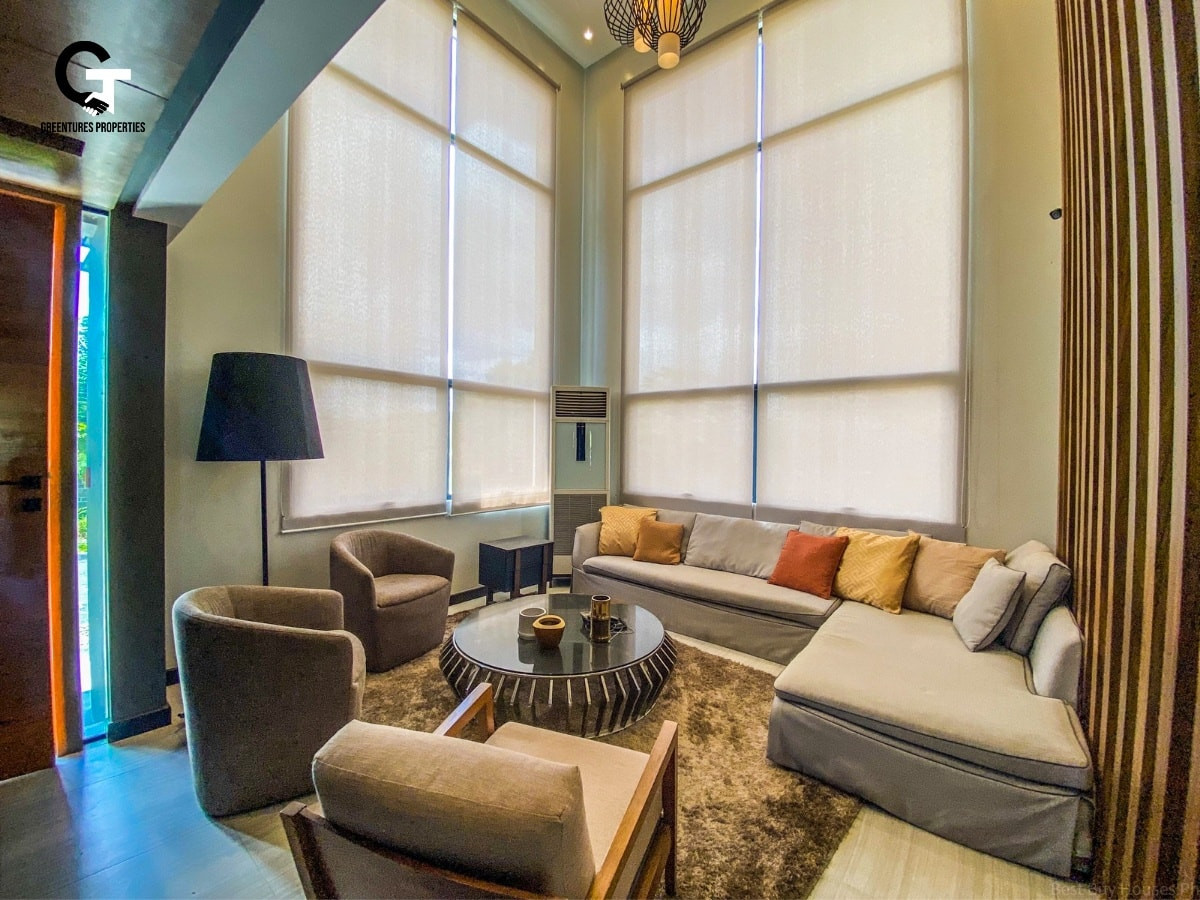 Two Storey Tagaytay Modern Vacation House and Lot photo 2
