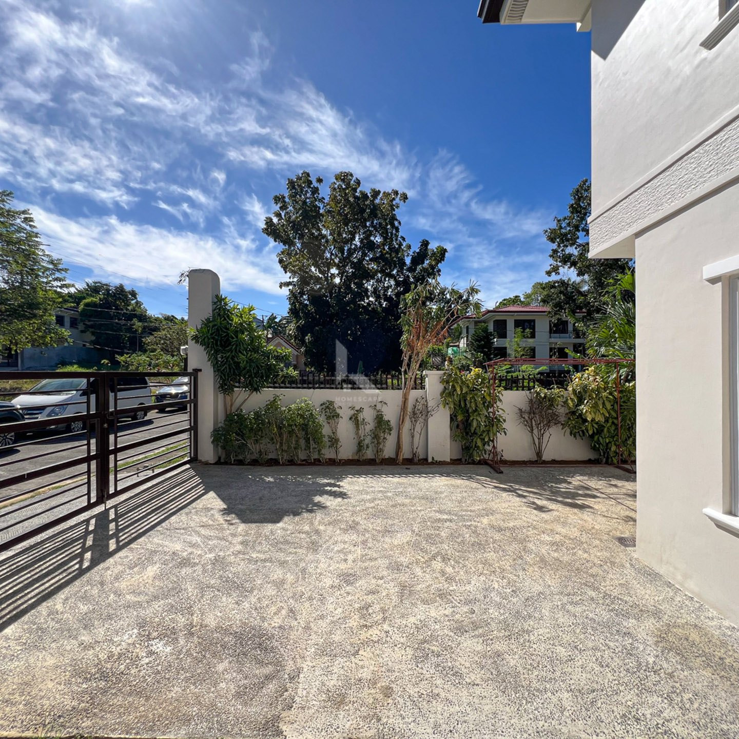 Bright and Airy 2-Storey House for Sale in Mission Hills photo 2